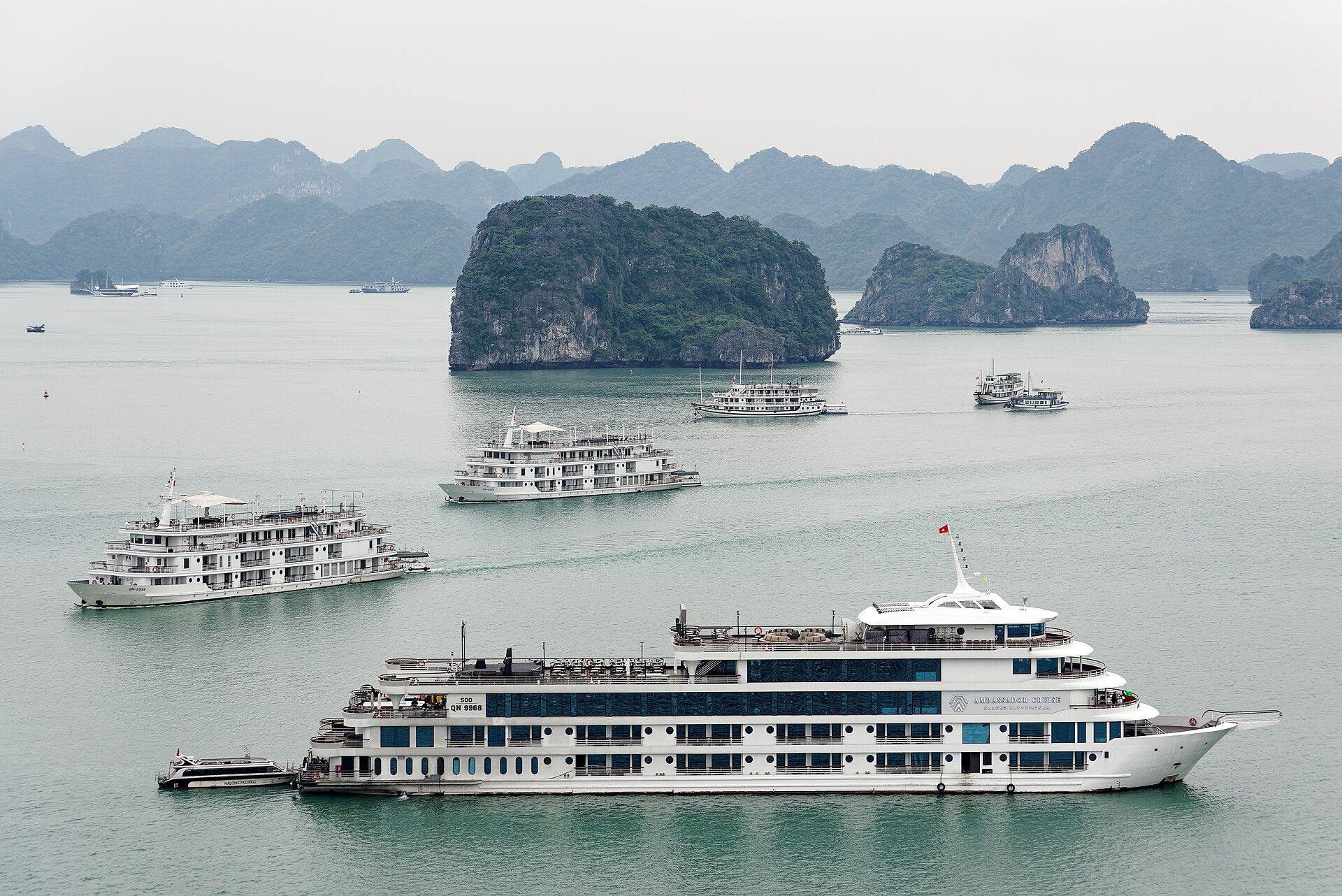 Ha Long Bay Day Trip from Hanoi